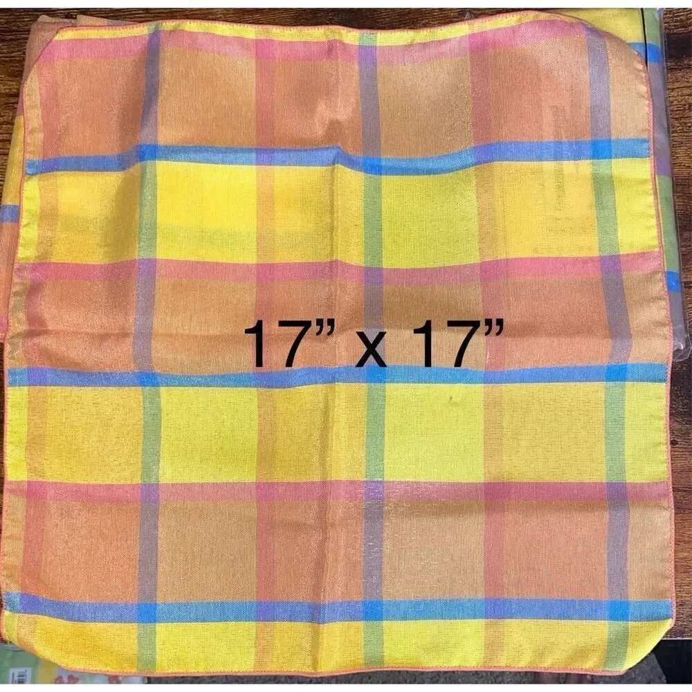TM Table Manners Plaid 17” x 17” Cloth Table  Napkins - Set of 8